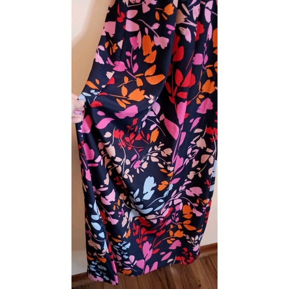 Vince Camuto Sz 6 Navy Floral Maxi Dress Halter Keyhole Belted Party Guest Chic - Picture 4 of 9